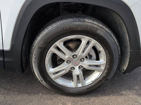 Used 2024 GMC Terrain SLE FWD image 40
