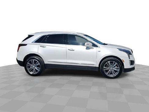 Used 2025 Cadillac XT5 Premium Luxury image 9