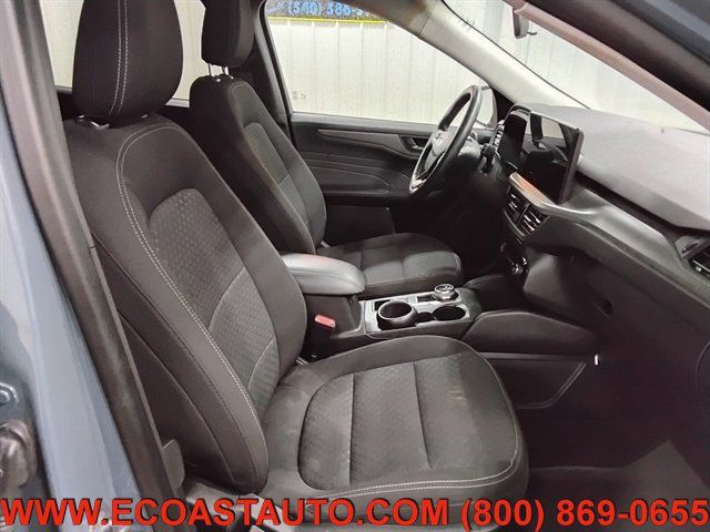 Used 2023 Ford Escape Active w/ Tech Pack #1 AWD/4WD image 14