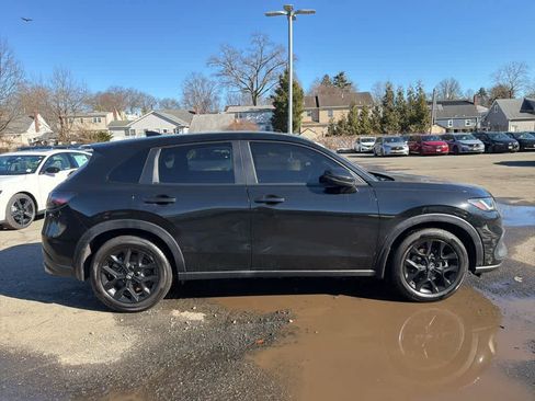 Certified 2025 Honda HR-V Sport image 22