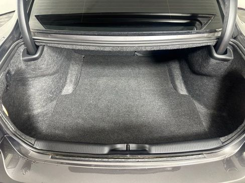 Used 2020 Dodge Charger SXT RWD image 6