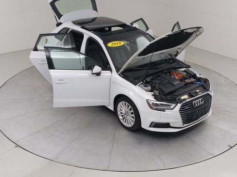 Used 2018 Audi A3 e-tron Prestige w/ Prestige Package FWD image 47