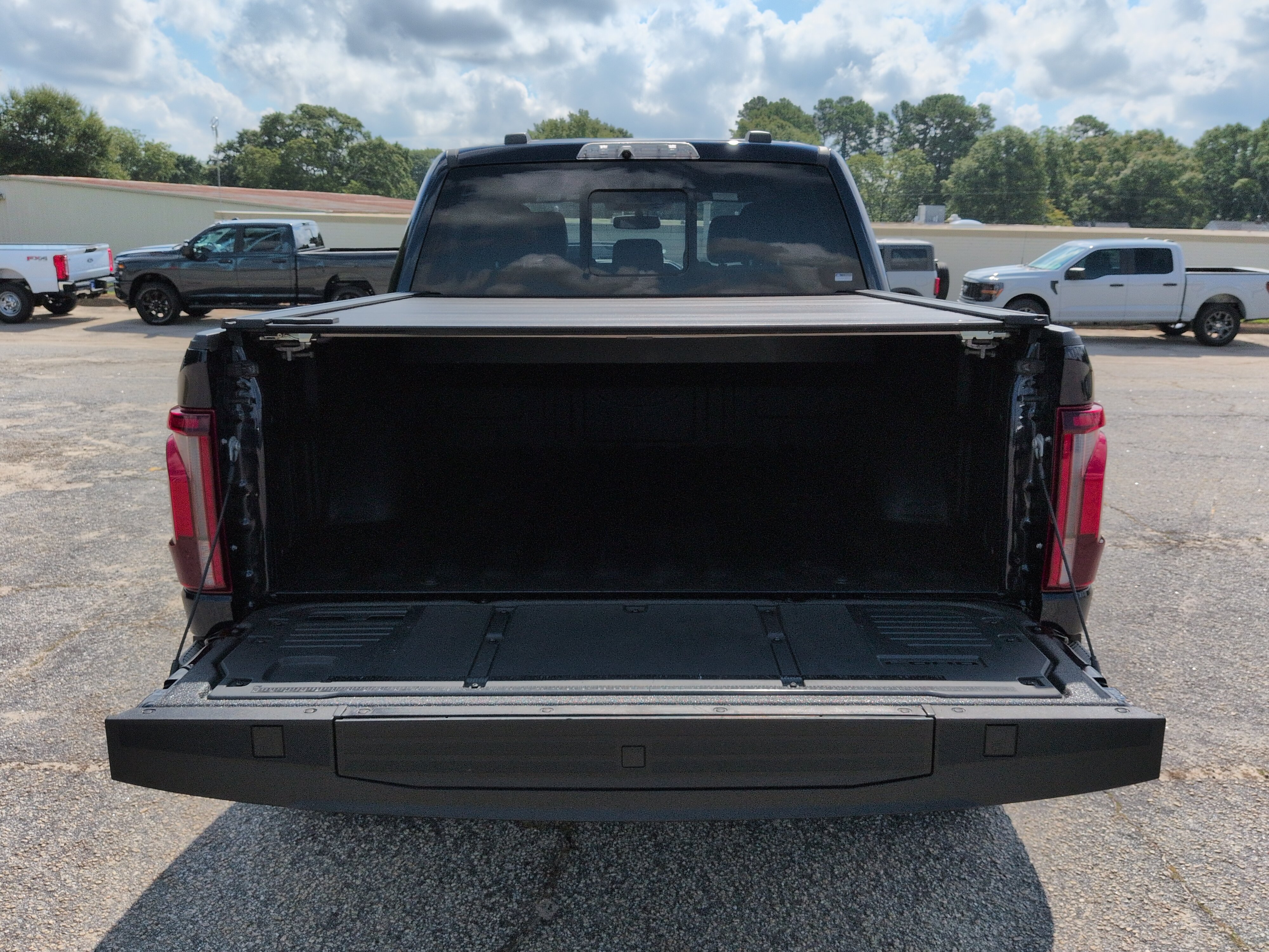 Used 2024 Ford F150 Raptor w/ Equipment Group 803A Raptor R AWD/4WD image 11
