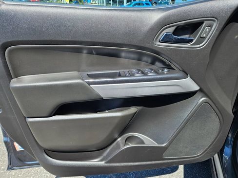 Used 2019 Chevrolet Colorado LT AWD/4WD image 18
