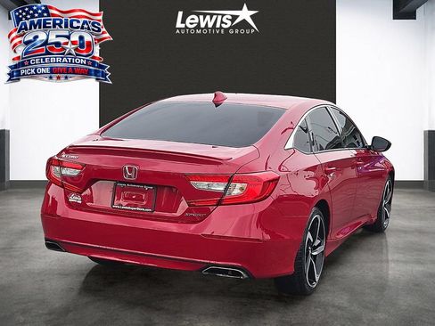 Used 2018 Honda Accord Sport image 4