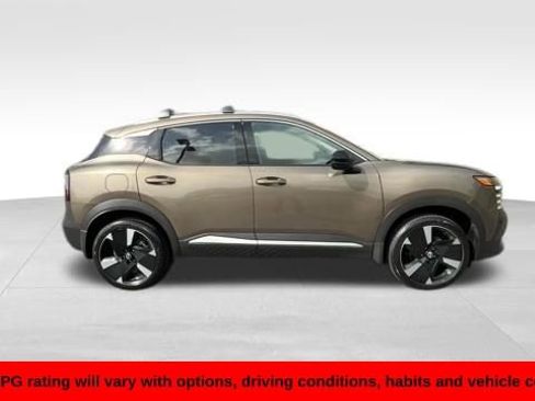 Used 2026 Nissan Kicks SR w/ Cold Weather Package image 10