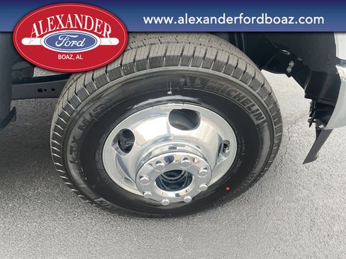 New 2026 Ford F350 XL w/ XL Chrome Package image 9