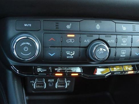 Certified 2022 Dodge Durango GT image 26