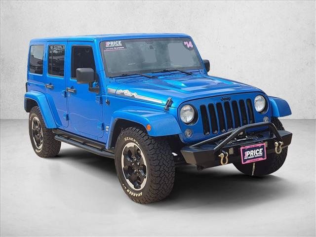 Used 2014 Jeep Wrangler Unlimited Sahara AWD/4WD image 3