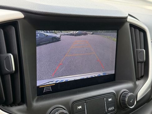 Used 2021 GMC Terrain SLT w/ Infotainment Package II AWD/4WD image 17