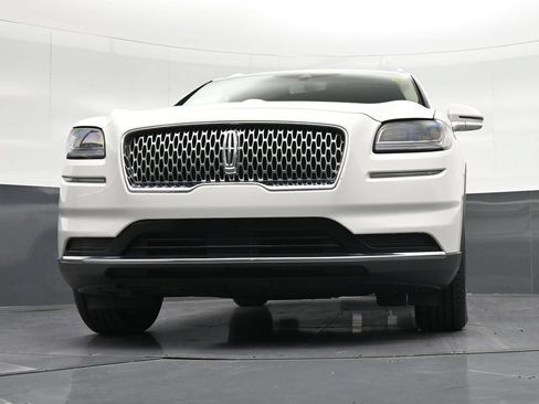 Used 2023 Lincoln Nautilus Reserve FWD image 31