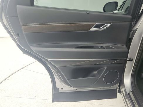 Used 2024 Genesis GV80 2.5T image 27