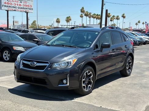Used 2017 Subaru Crosstrek 2.0i Premium w/ Popular Package #2 AWD/4WD image 1