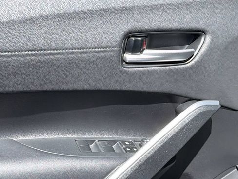 Used 2023 Toyota Corolla Cross XLE w/ Convenience Package FWD image 22