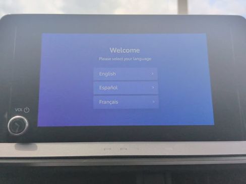 Used 2023 Toyota Prius XLE FWD image 24