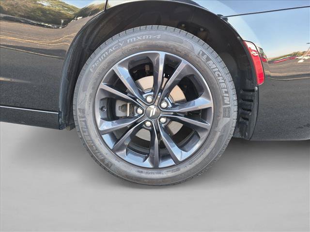 Used 2020 Dodge Charger SXT w/ Blacktop Package AWD/4WD image 13