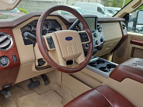 Used 2013 Ford F250 King Ranch w/ King Ranch w/Chrome Pkg image 14