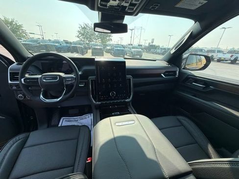 Used 2026 GMC Yukon XL Denali w/ Sun & Power Step Package AWD/4WD image 7