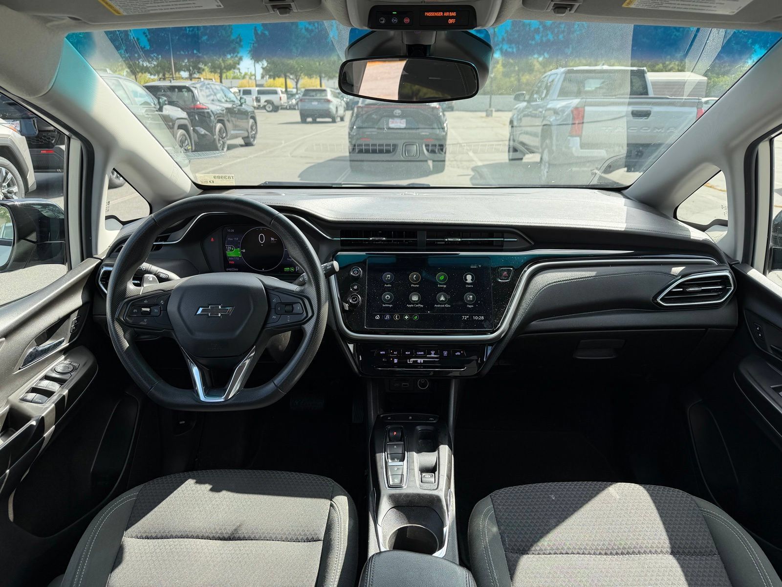Used 2023 Chevrolet Bolt LT w/ Driver Confidence Package FWD image 4