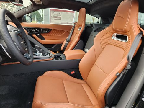 Used 2024 Jaguar F-TYPE R AWD/4WD image 8