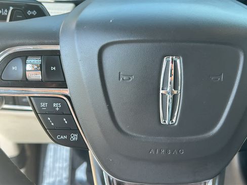 Used 2019 Lincoln Navigator L Reserve AWD/4WD image 19