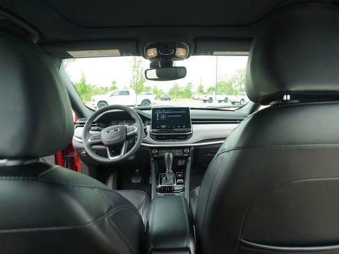 Used 2023 Jeep Compass Latitude w/ Sun and Sound Group AWD/4WD image 26