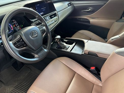 Certified 2025 Lexus ES 350 w/ Accessory Package (Z2) FWD image 11