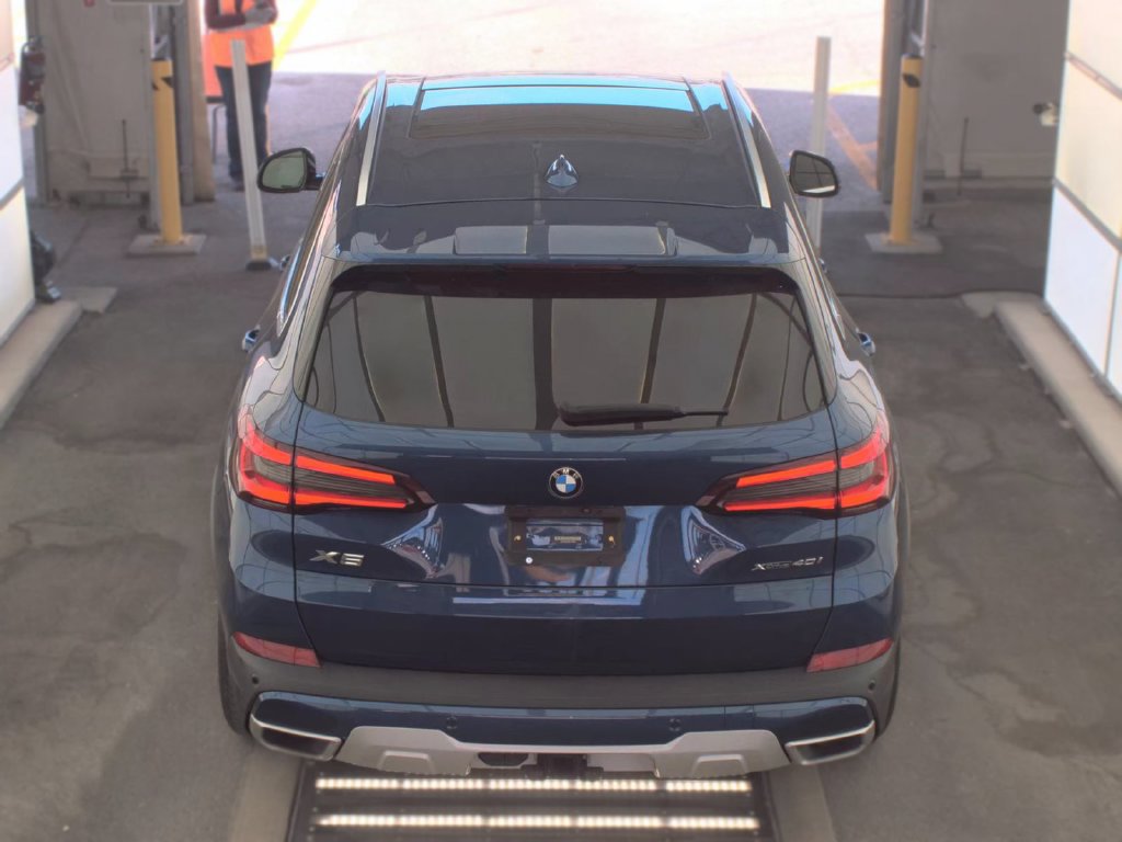 Used 2022 BMW X5 xDrive40i AWD/4WD image 5