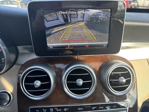 Used 2017 Mercedes-Benz C 300 4MATIC Sedan image 23