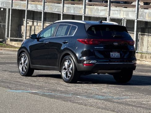 Used 2020 Kia Sportage EX image 6