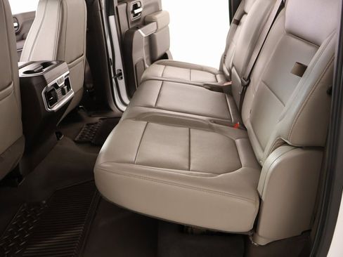 Used 2021 GMC Sierra 2500 SLT w/ SLT Convenience Package image 12