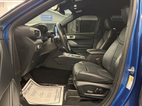 Used 2020 Ford Explorer ST w/ ST Street Pack image 10