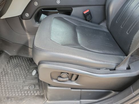 Used 2020 Land Rover Defender 110 First Edition image 5