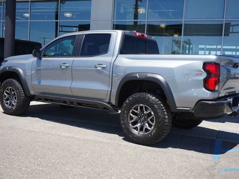 New 2026 Chevrolet Colorado ZR2 w/ Technology Package AWD/4WD image 6