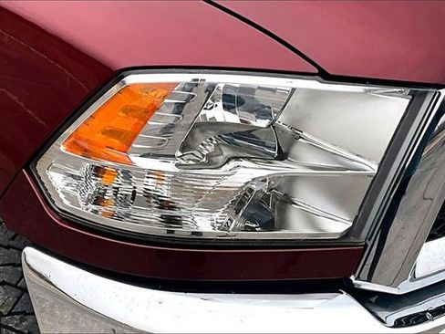 Used 2018 RAM 3500 Tradesman w/ Chrome Appearance Group image 33