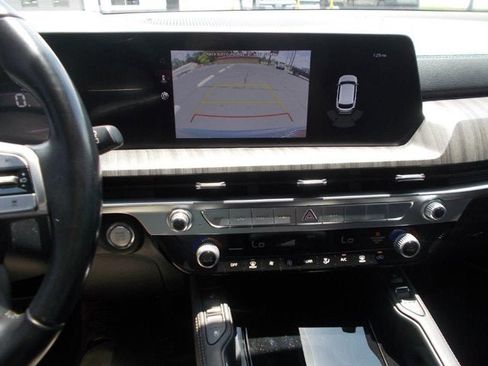 Used 2023 Kia Telluride EX w/ EX Captain's Chair Package image 19