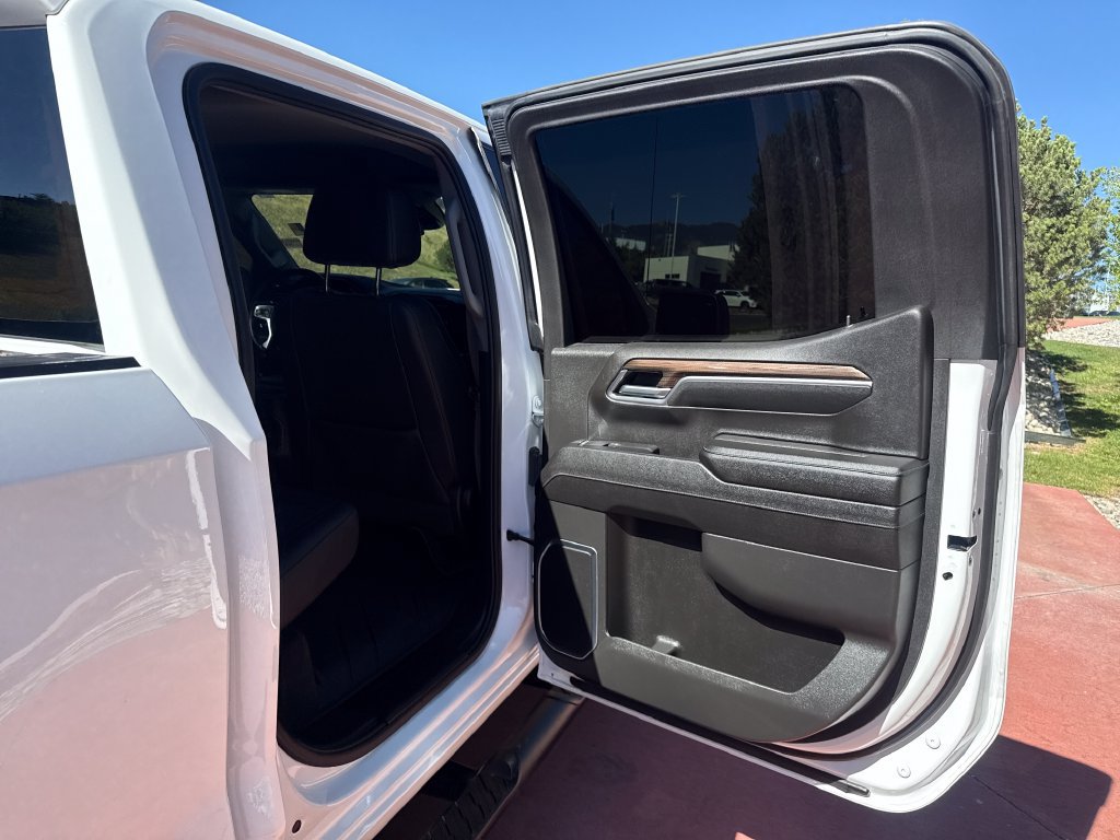 Used 2023 Chevrolet Silverado 1500 RST w/ Redline Edition AWD/4WD image 21