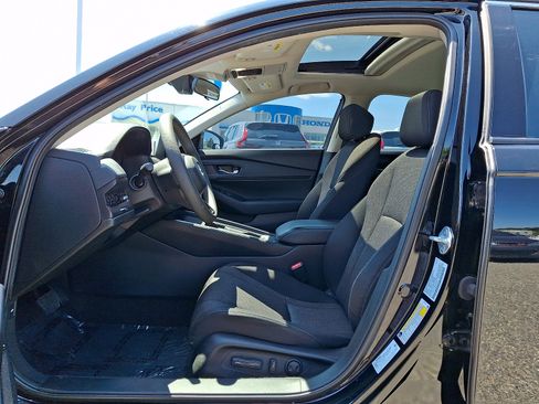 Used 2023 Honda Accord EX image 14