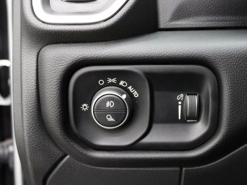 Used 2024 RAM 2500 Big Horn w/ Level 2 Equipment Group image 17