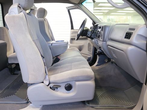 Used 2001 Ford F250 XLT image 79