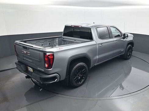 Used 2025 GMC Sierra 1500 Elevation w/ Preferred Package image 17