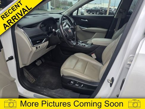 Used 2019 Cadillac XT4 Premium Luxury image 7