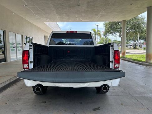 Used 2016 RAM 1500 Express RWD image 32