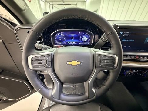 Certified 2025 Chevrolet Silverado 2500 LT w/ Leather Package image 10