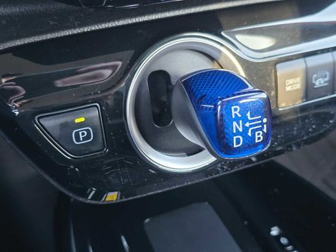 Used 2020 Toyota Prius Prime XLE image 36