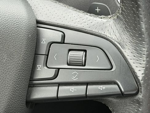 Used 2019 Cadillac XT4 Sport w/ Cold Weather Package FWD image 26