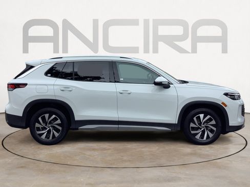 New 2026 Volkswagen Tiguan S FWD image 9