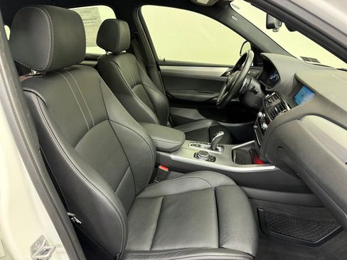Used 2016 BMW X4 M40i w/ Technology Package image 19