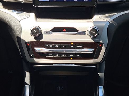 Used 2023 Ford Explorer Timberline AWD/4WD image 13