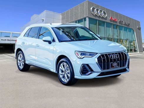 Used 2023 Audi Q3 2.0T Premium Plus w/ Premium Plus Package image 5